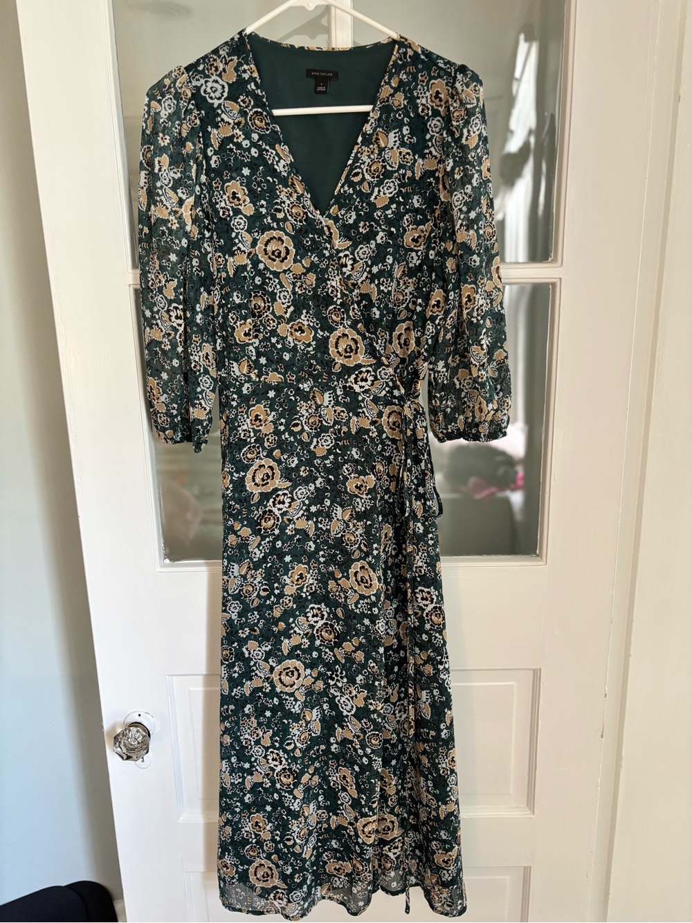 Ann Taylor Wrap Midi Dress, Green Floral, Size 4